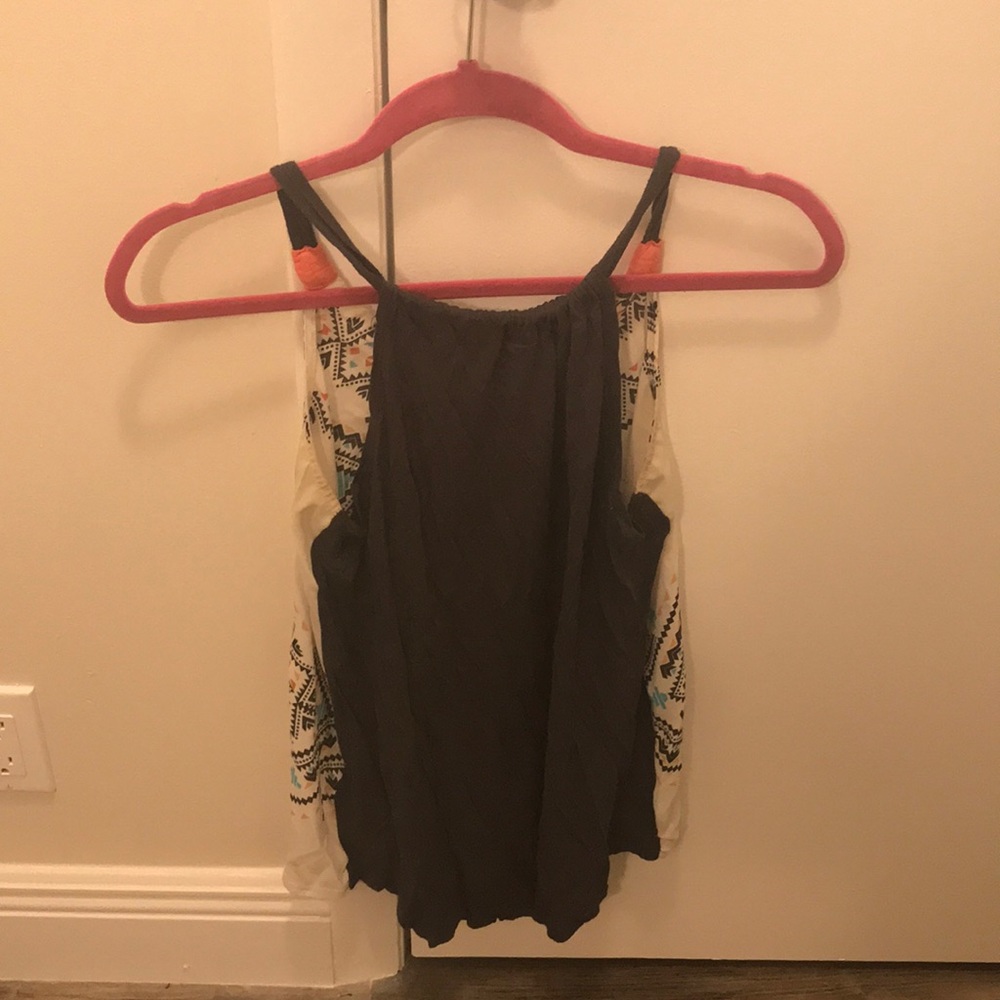 Top - Picture 2 of 2